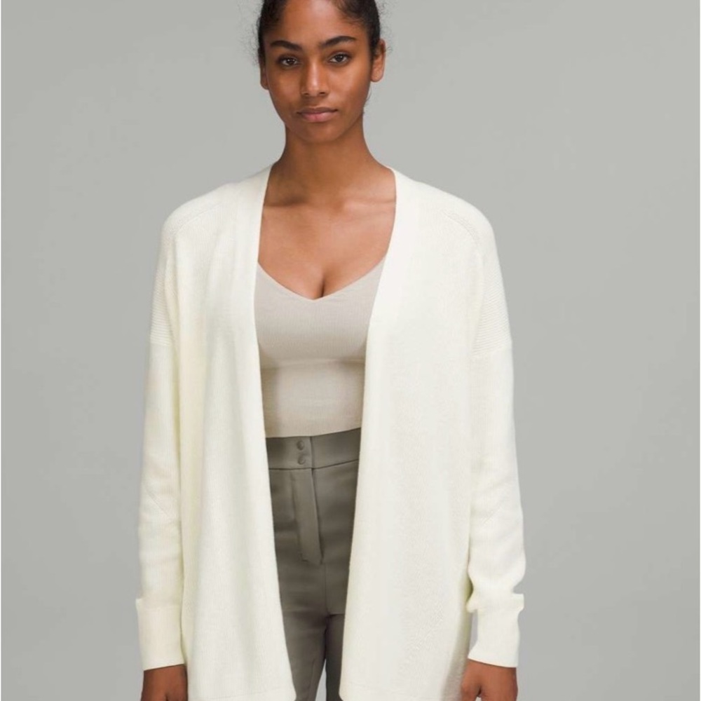 Lululemon Side Slit Sweater Wrap
Lemon Sorbet 6